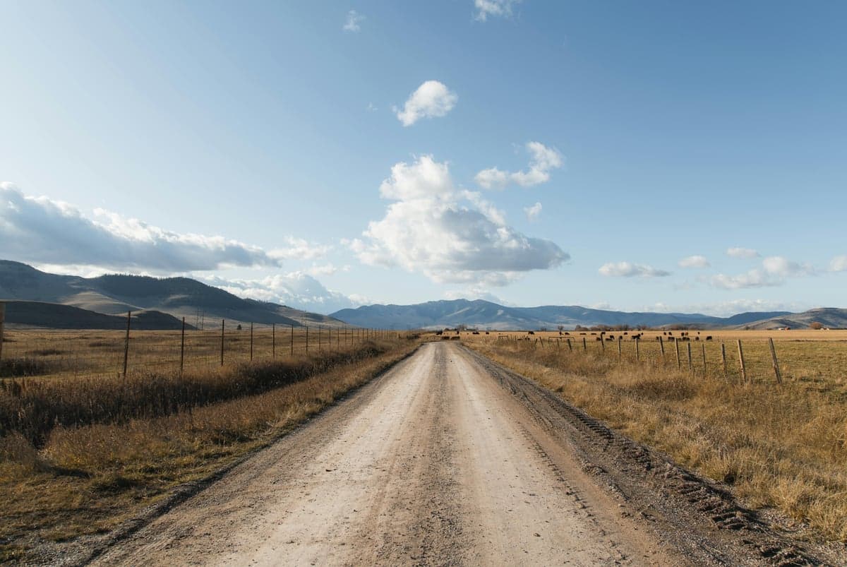 The dirt road to the Miracle Mile: check conditions before committing to the drive